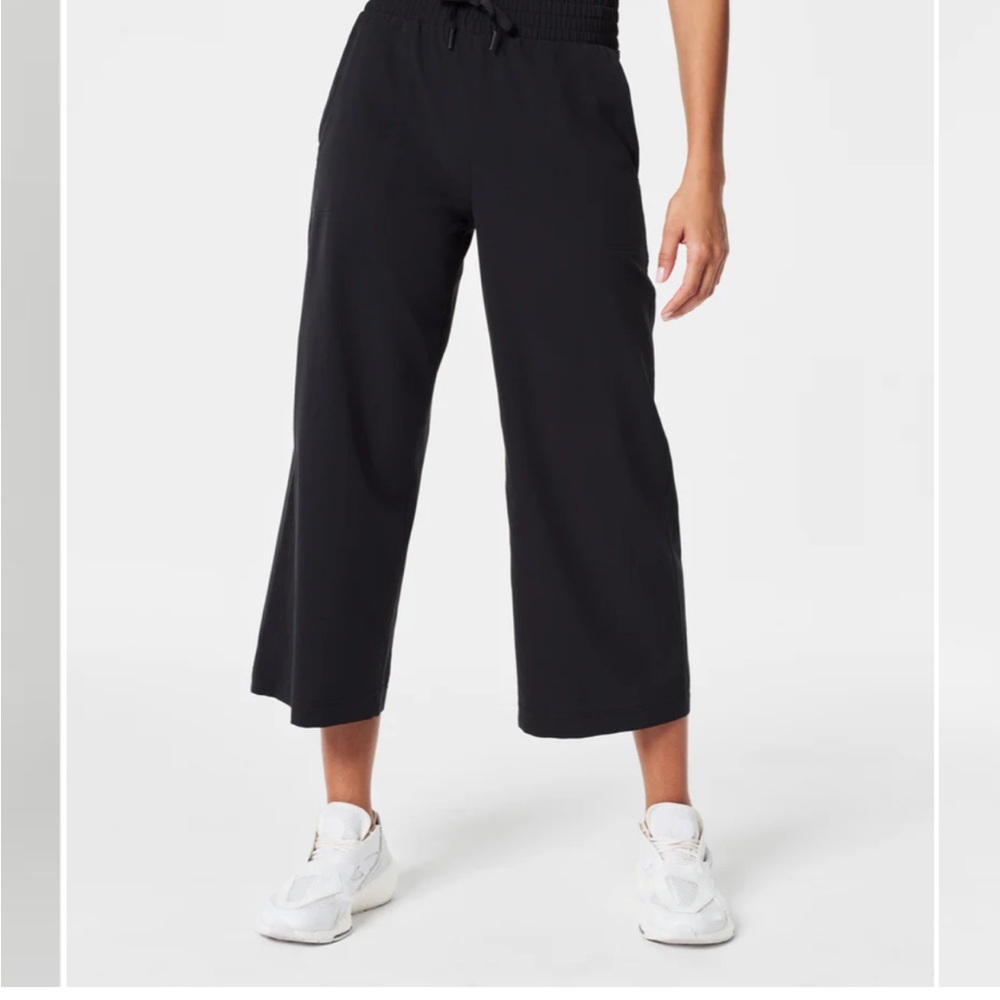 SPANX Black Wide Leg Cropped Pants